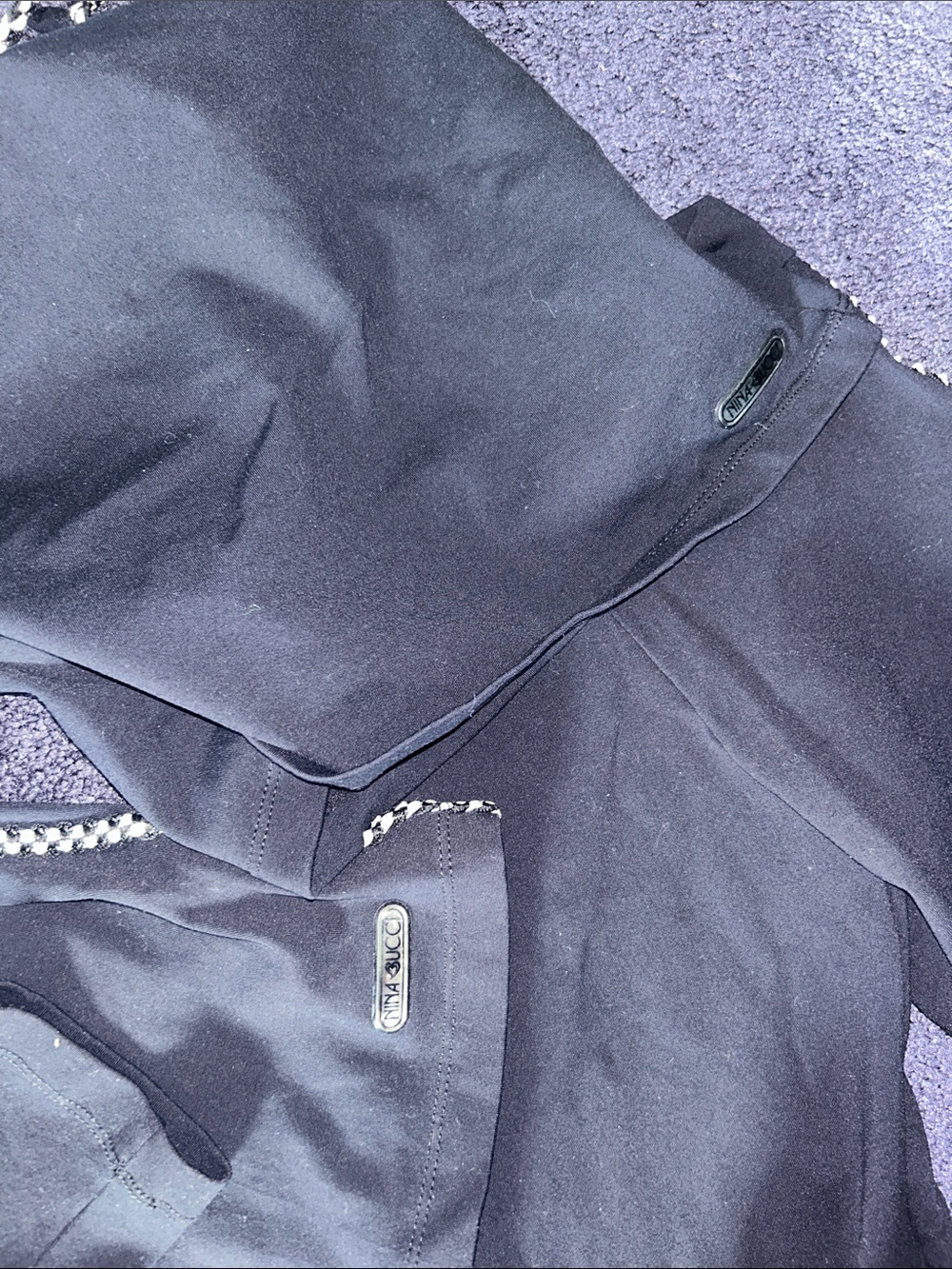 Black Chain-Trim Flared yoga Set - Picture 3 of 16